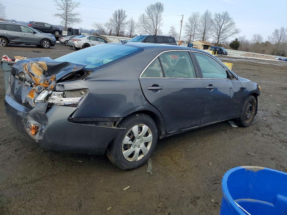 2010 Toyota Camry le