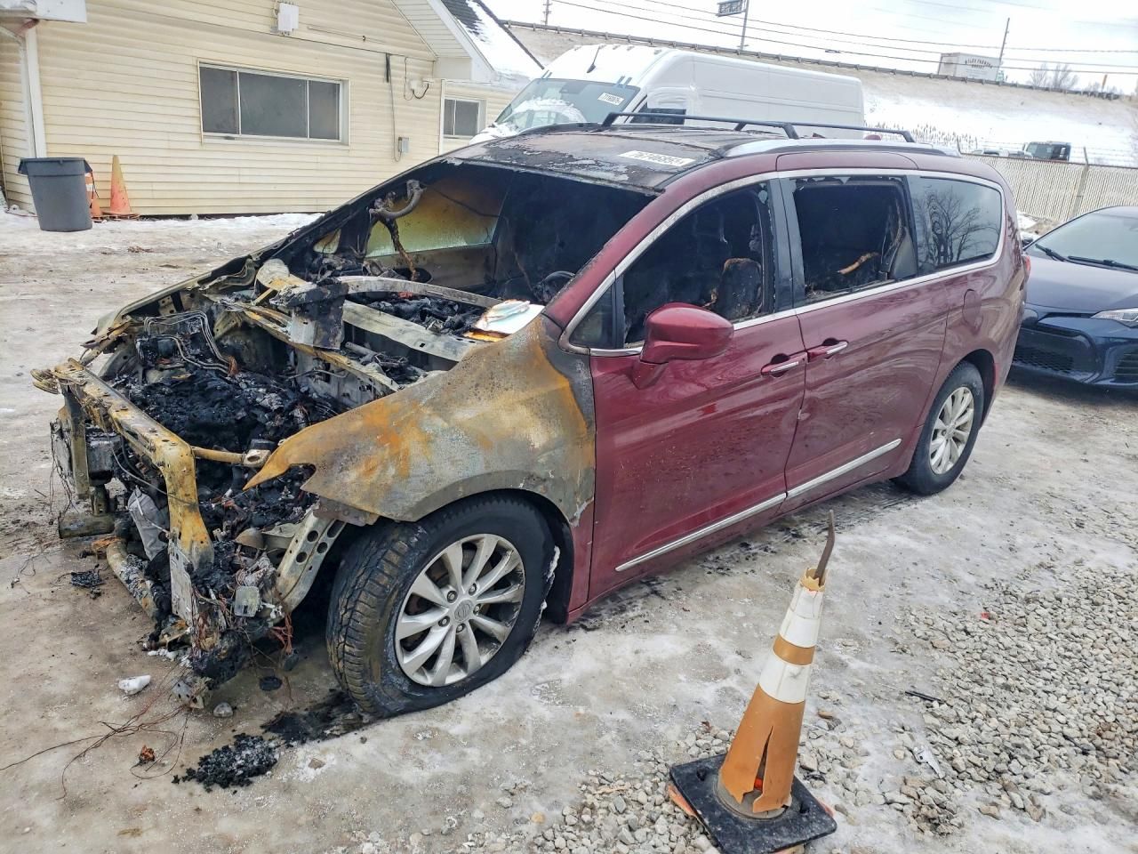 2019 Chrysler Pacifica Touring l