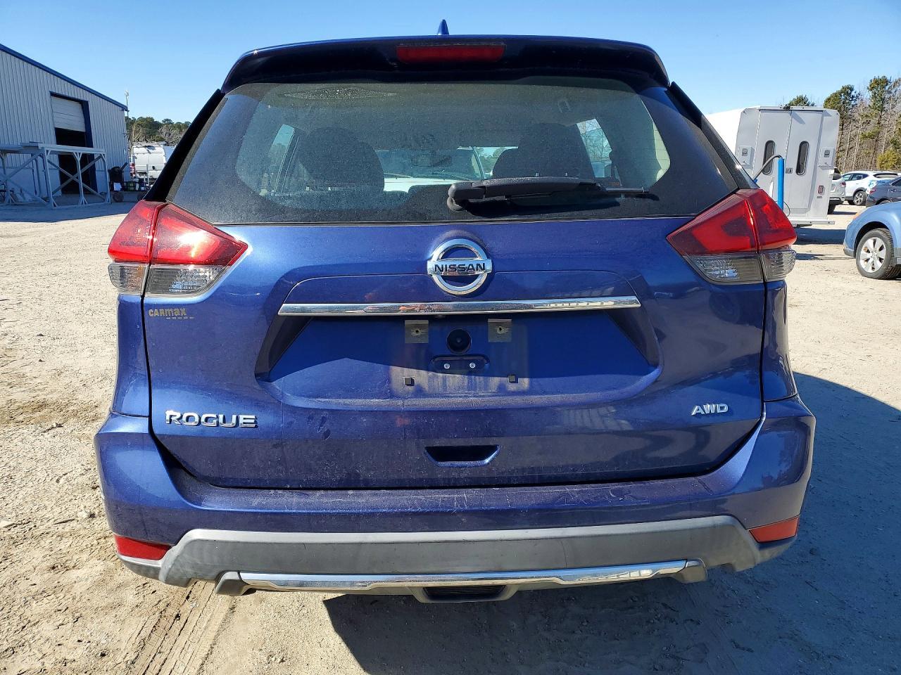 2018 Nissan Rogue s