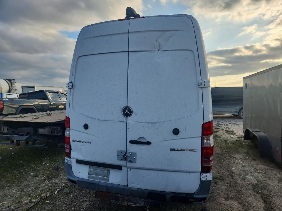 2014 Mercedes-Benz 2014 Mercedes Benz Sprinter 3500 Delivery van