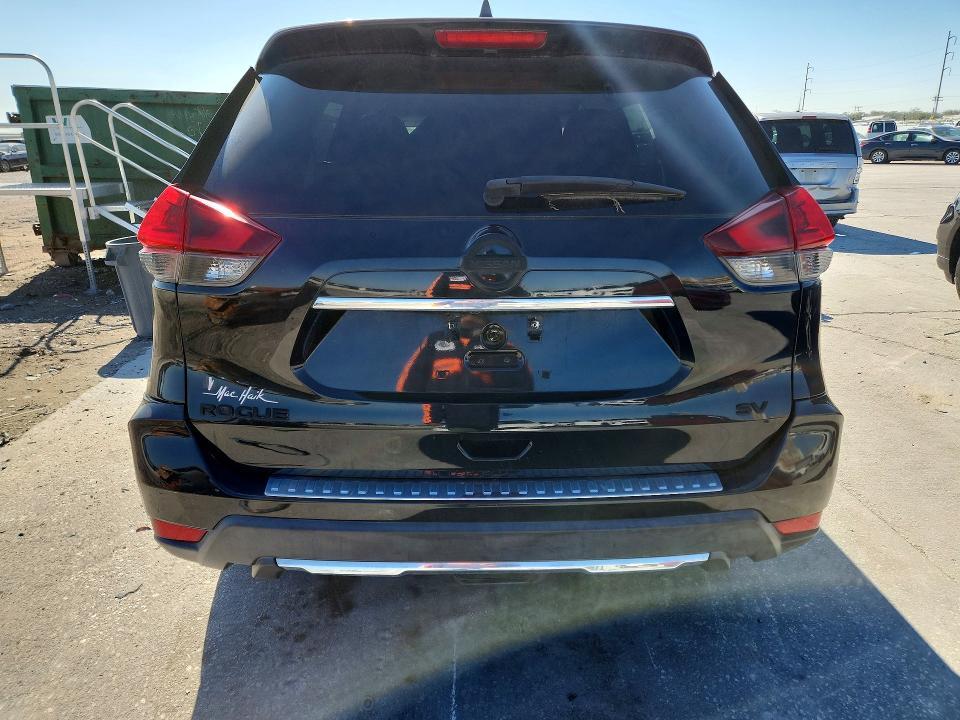 2018 Nissan Rogue s