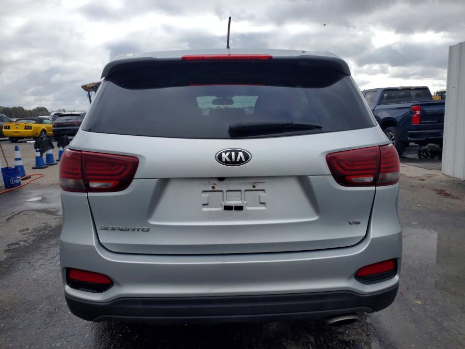 2020 KIA Sorento lx V6