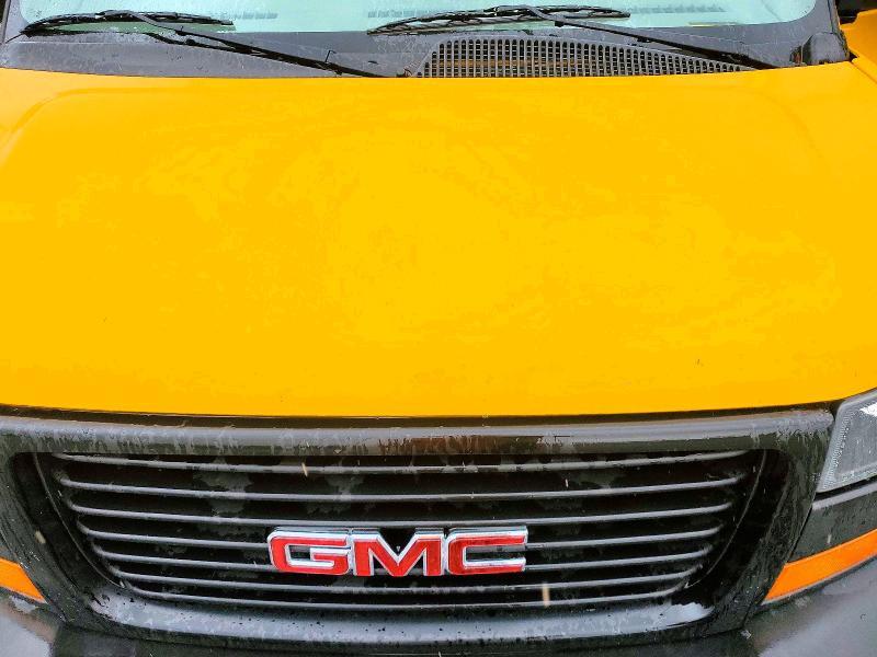 2023 GMC Savana BOX Truck