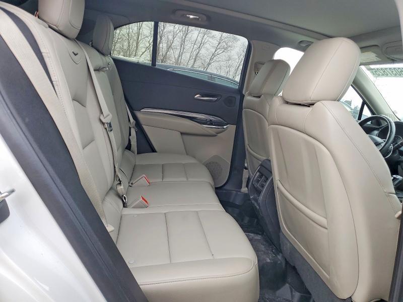 2019 Cadillac XT4 Luxury