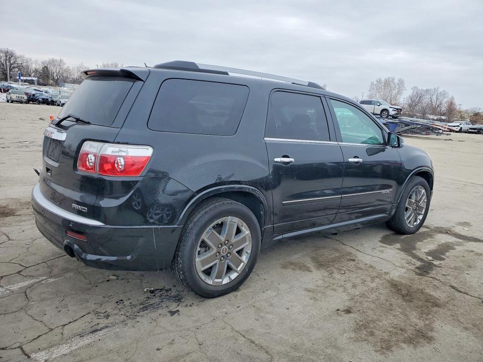 2011 GMC Acadia Denali