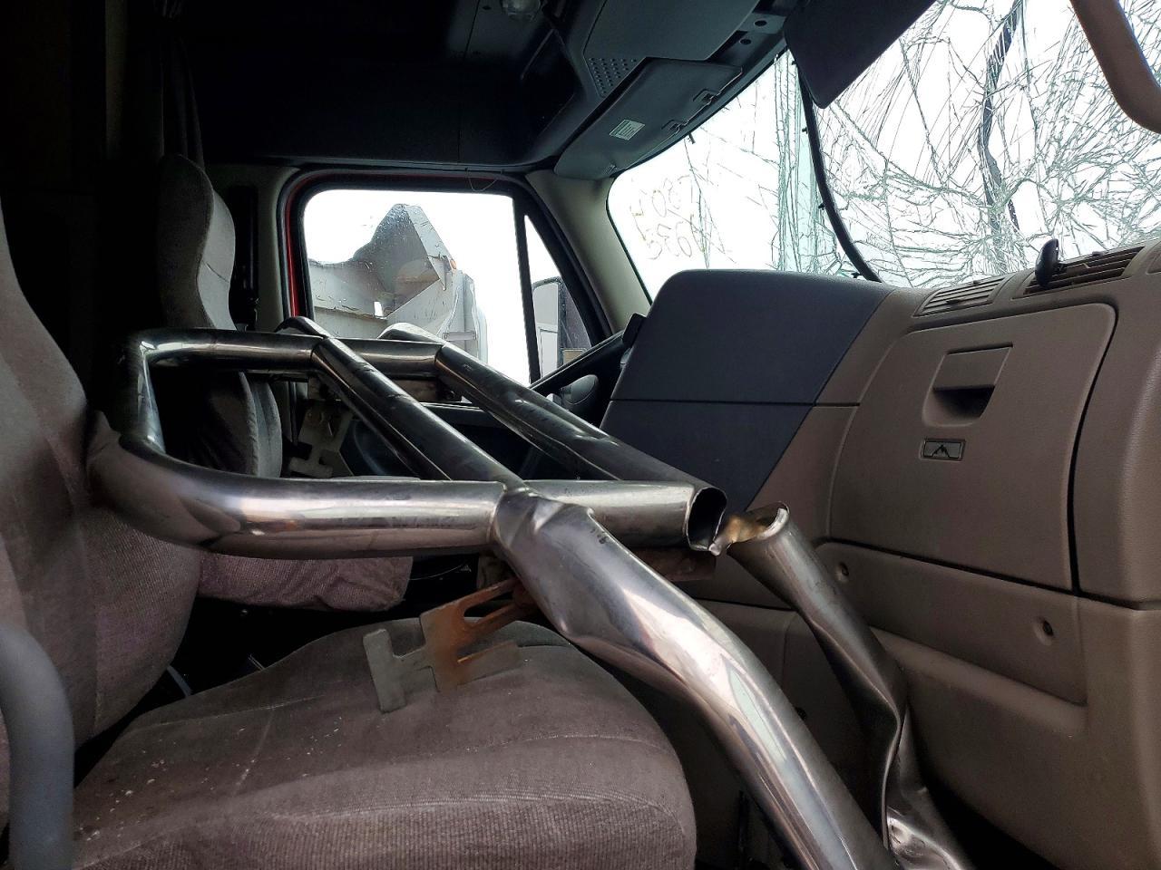 2016 Freightliner Cascadia 125
