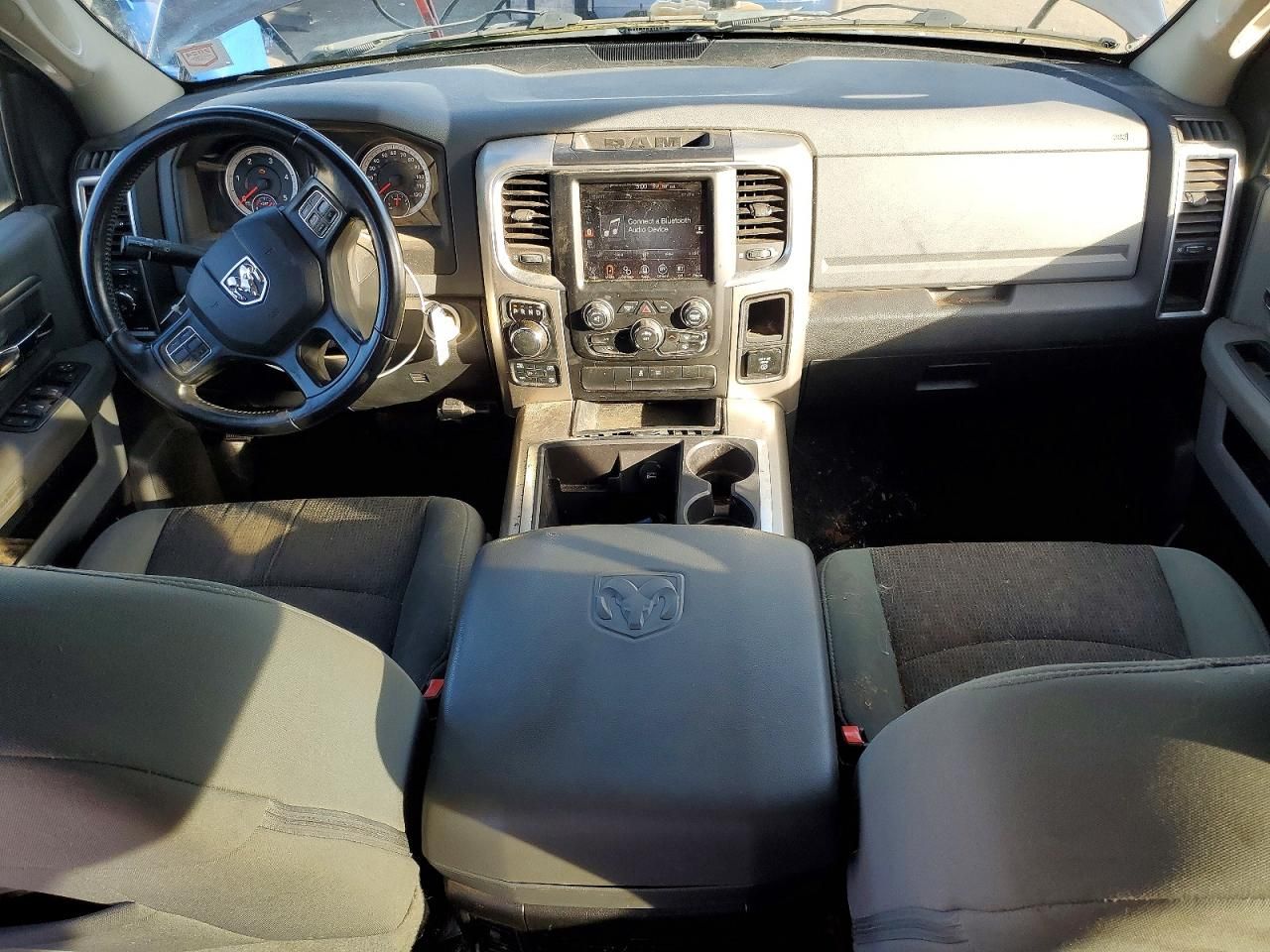 2015 Dodge RAM 1500 SLT