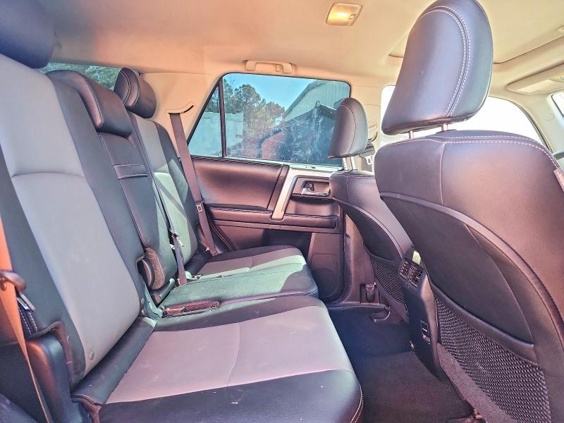 2017 Toyota 4runner SR5