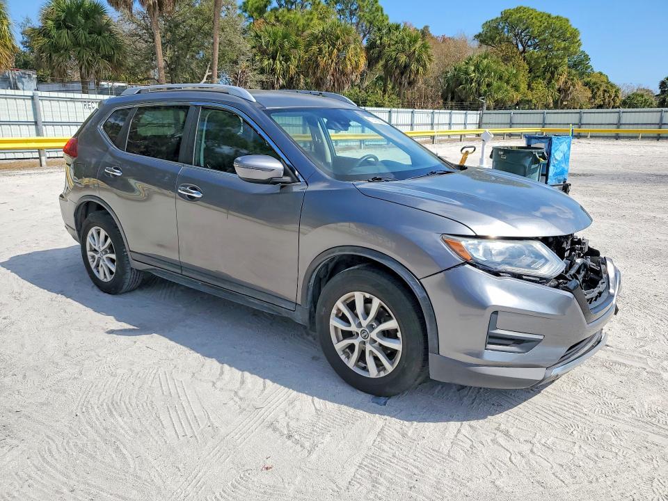 2019 Nissan Rogue sv
