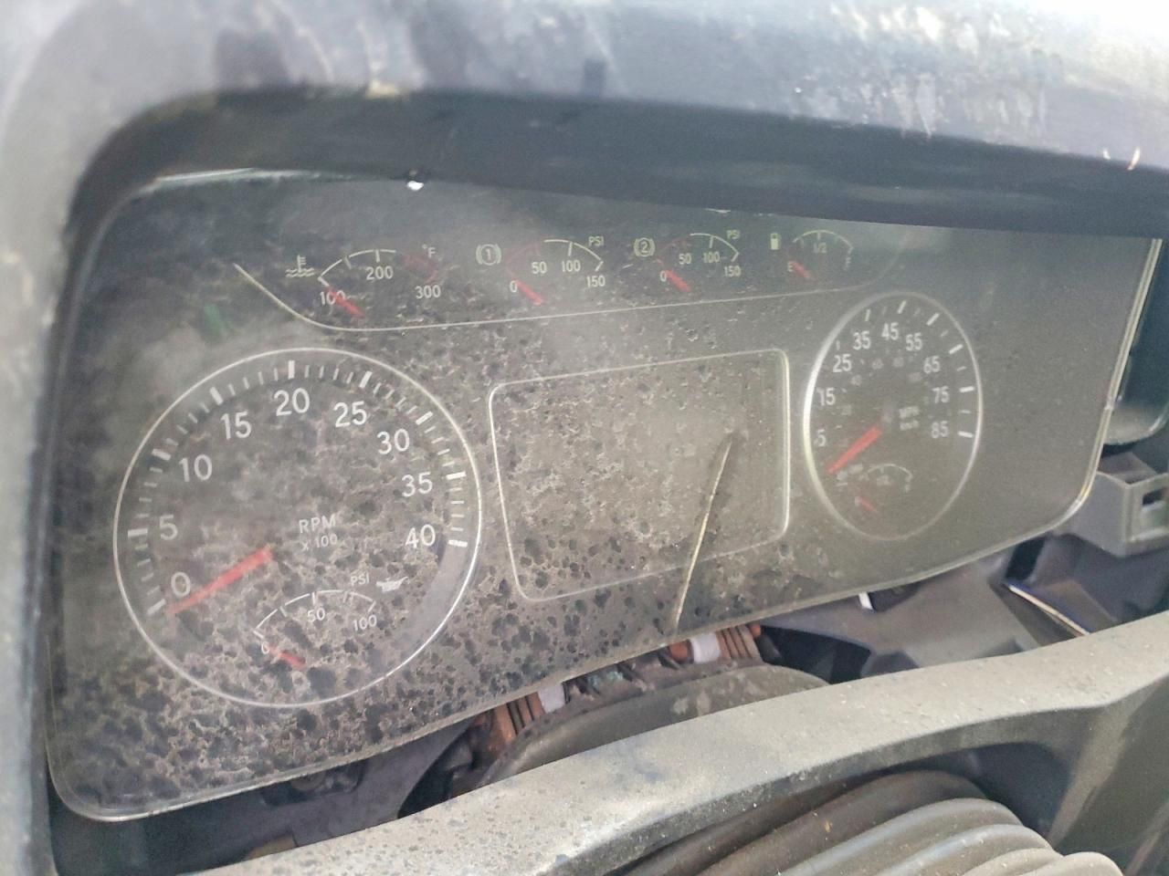 2022 International MV607 BOX Truck