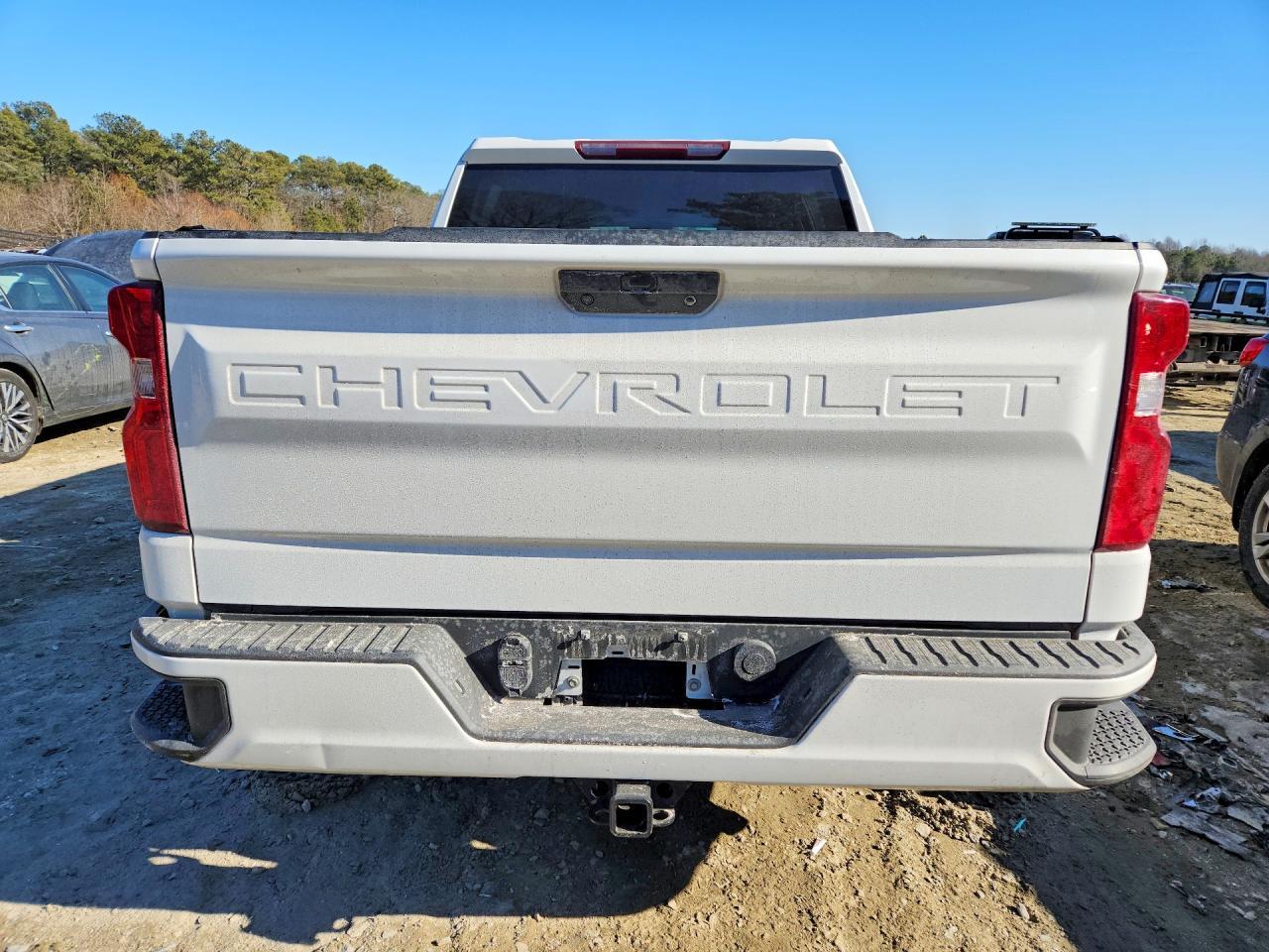 2021 Chevrolet Silverado K1500 Custom
