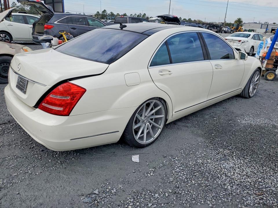 2013 Mercedes-Benz S 550