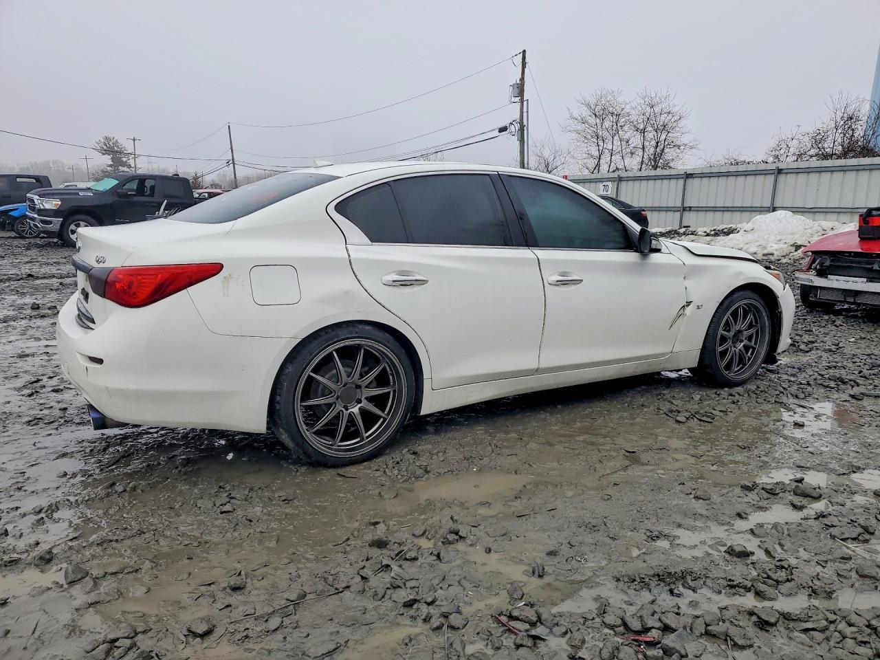 2014 Infiniti Q50 Base