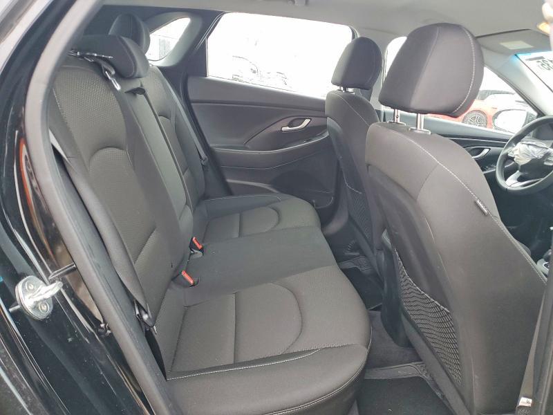 2019 Hyundai Elantra gt Base