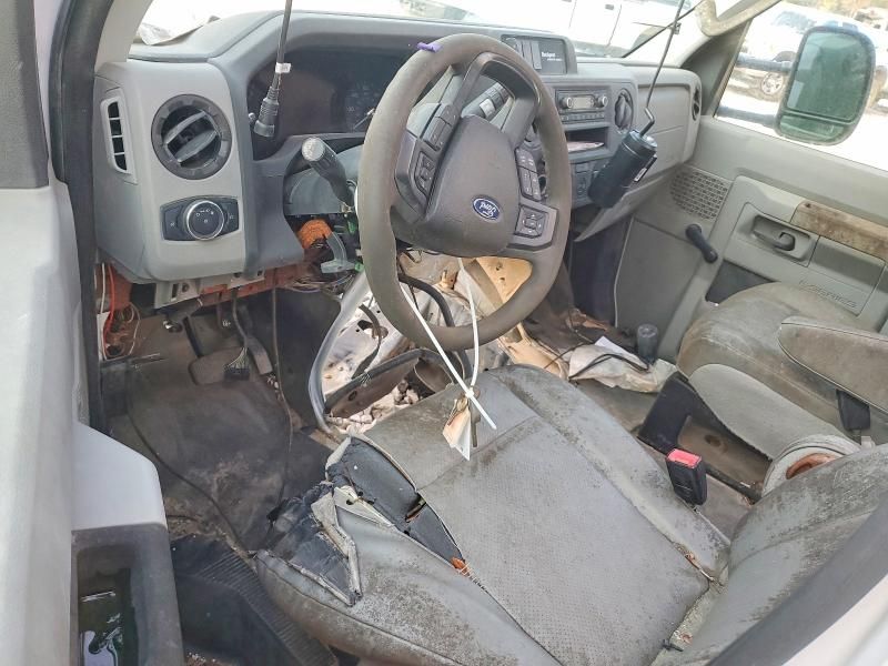 2021 Ford E350 Delivery Truck