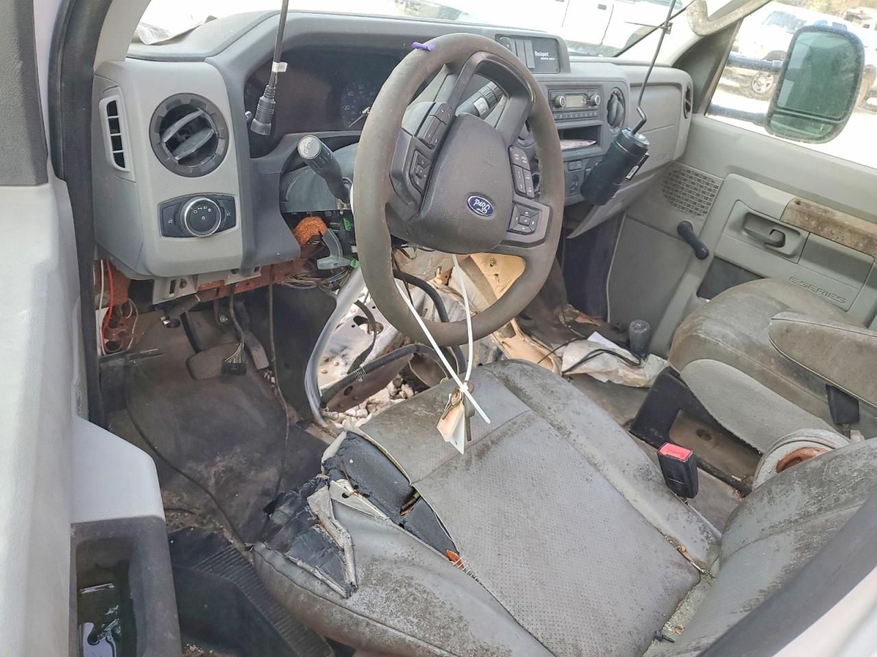 2021 Ford E350 Delivery Truck