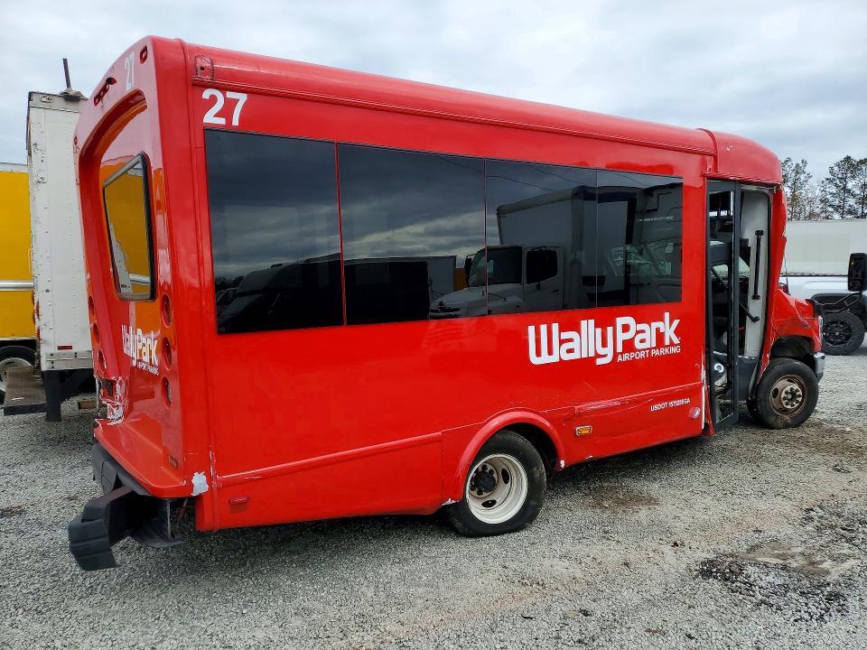 2025 Ford Econoline E450 Super Duty Cutaway Van