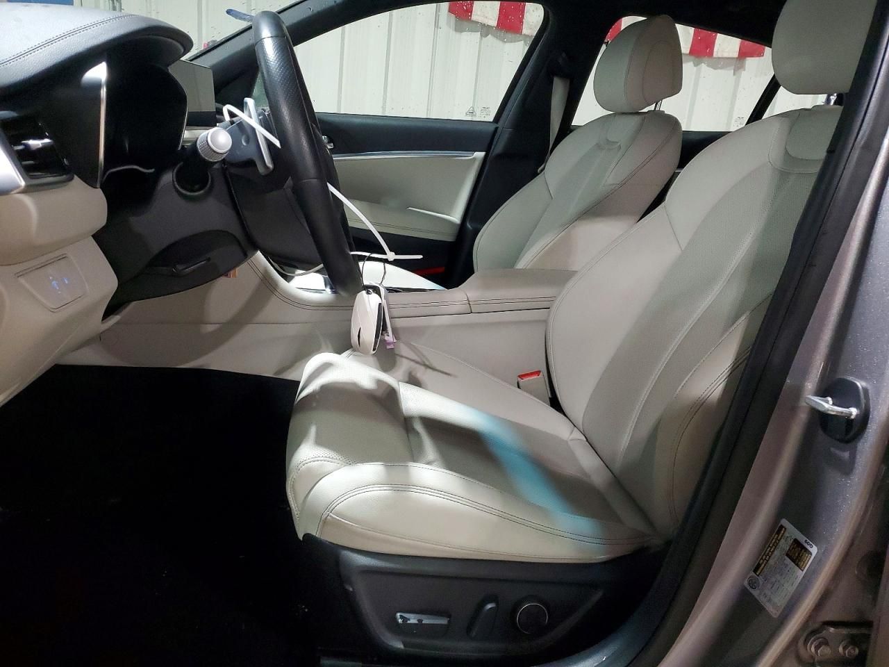 2025 Genesis G70 Base