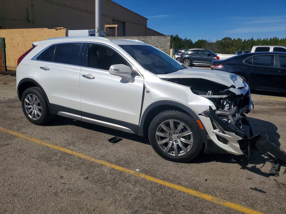 2021 Cadillac XT4 Premium Luxury