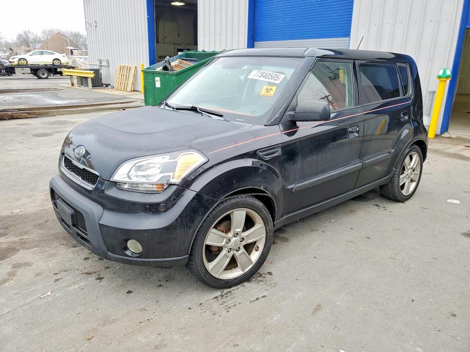 2010 KIA Soul +