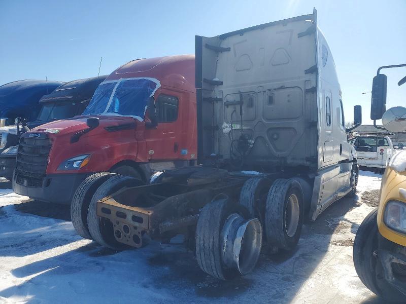 2019 Freigliner Cascadia 126