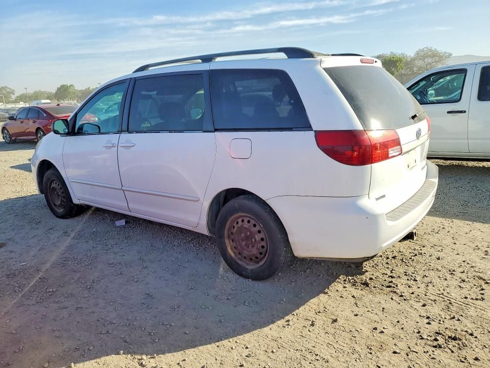 2005 Toyota Sienna ce