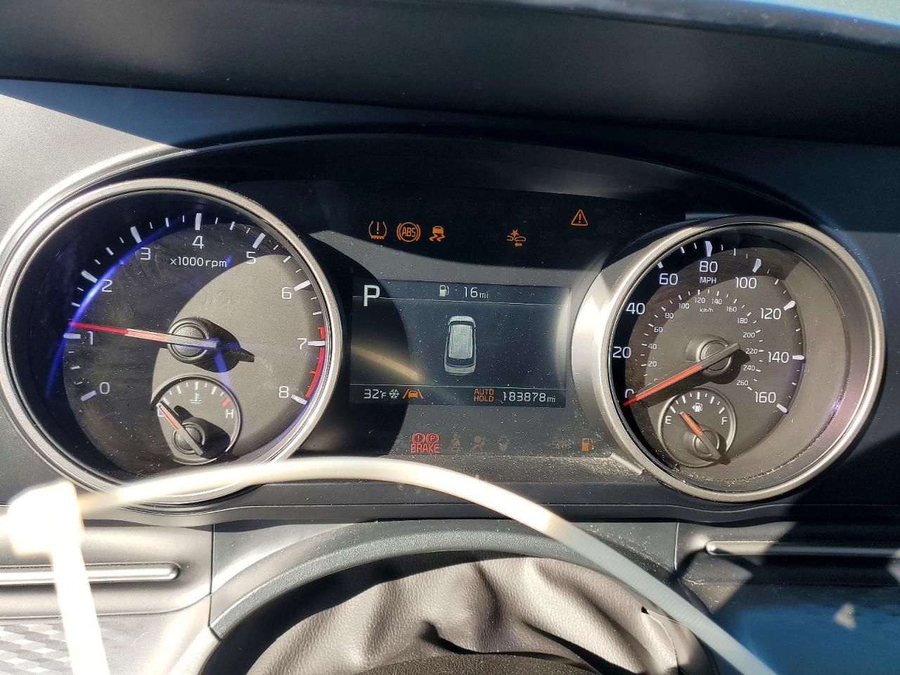 2024 KIA Carnival lx