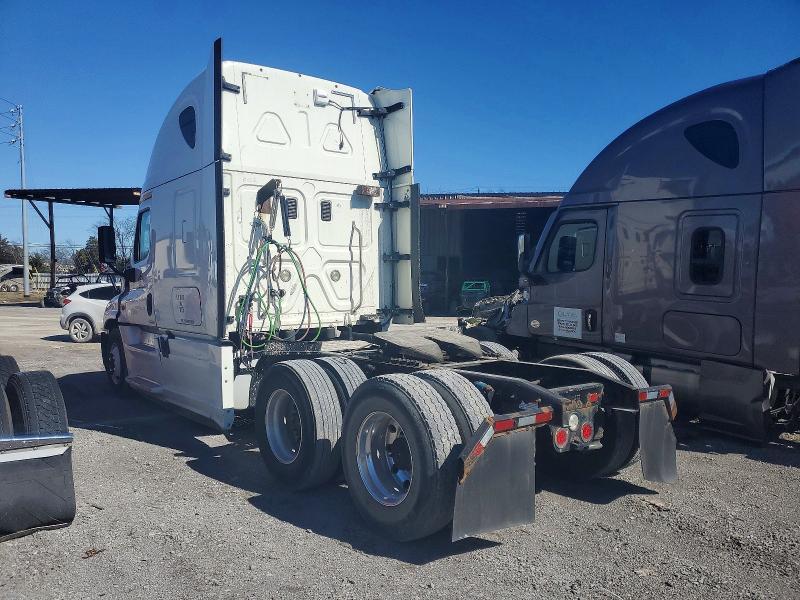 2016 Freigliner 2016 Freightliner Cascadia 125 Semi Truck