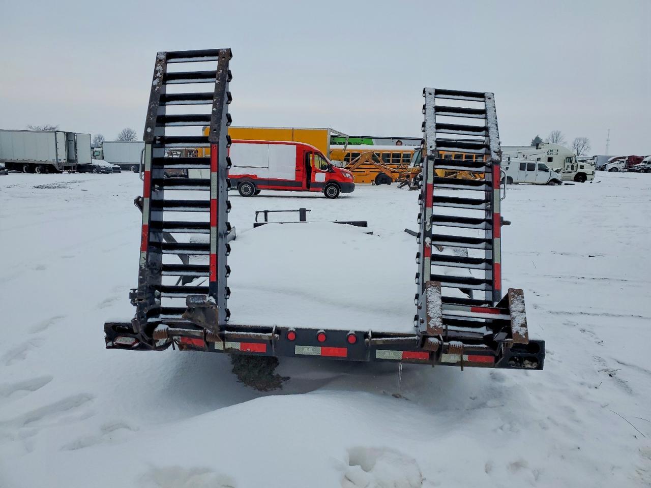 2021 Behnke Equipment Trailer