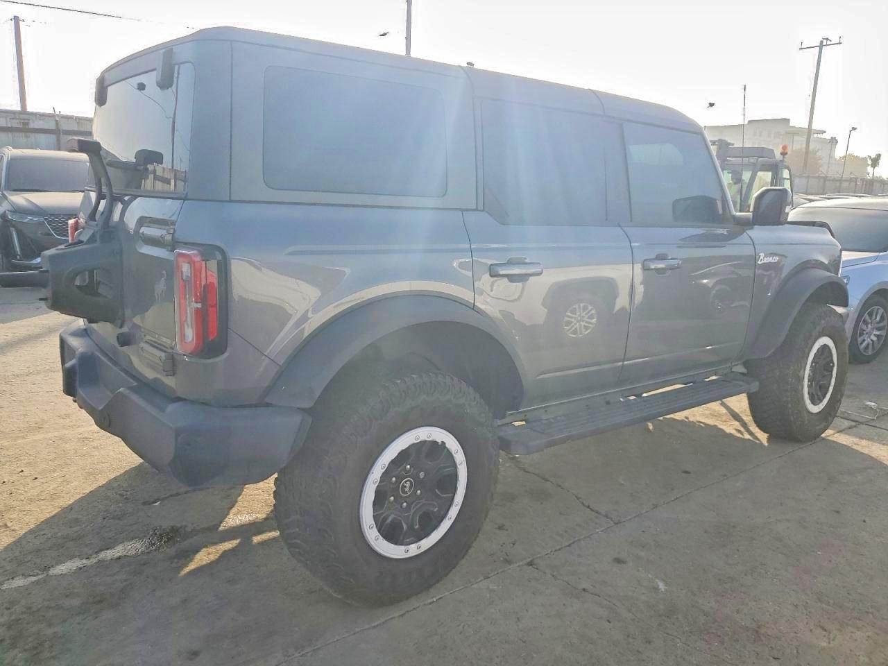2022 Ford Bronco Base