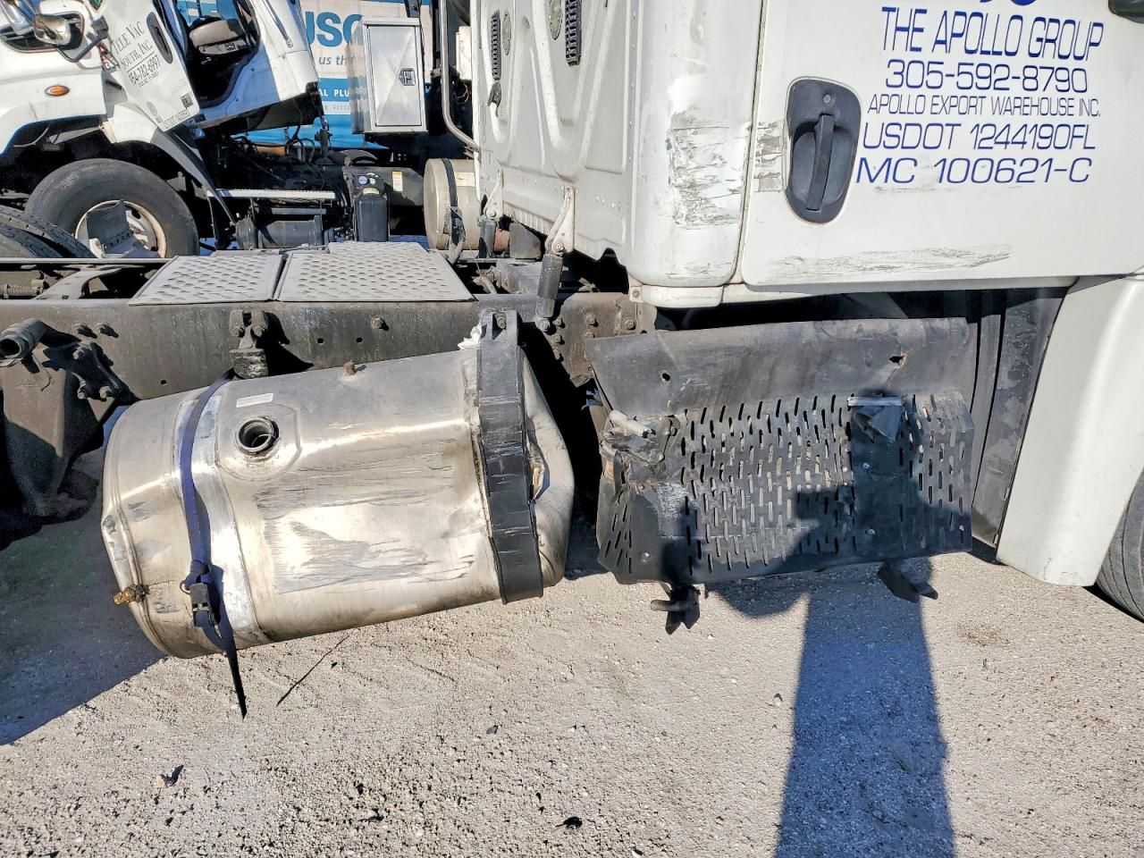 2016 Freightliner Cascadia 125 Semi Truck