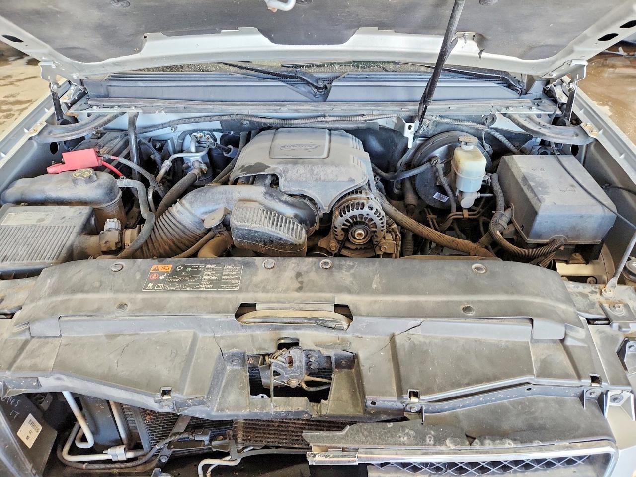 2013 Chevrolet Avalanche LS