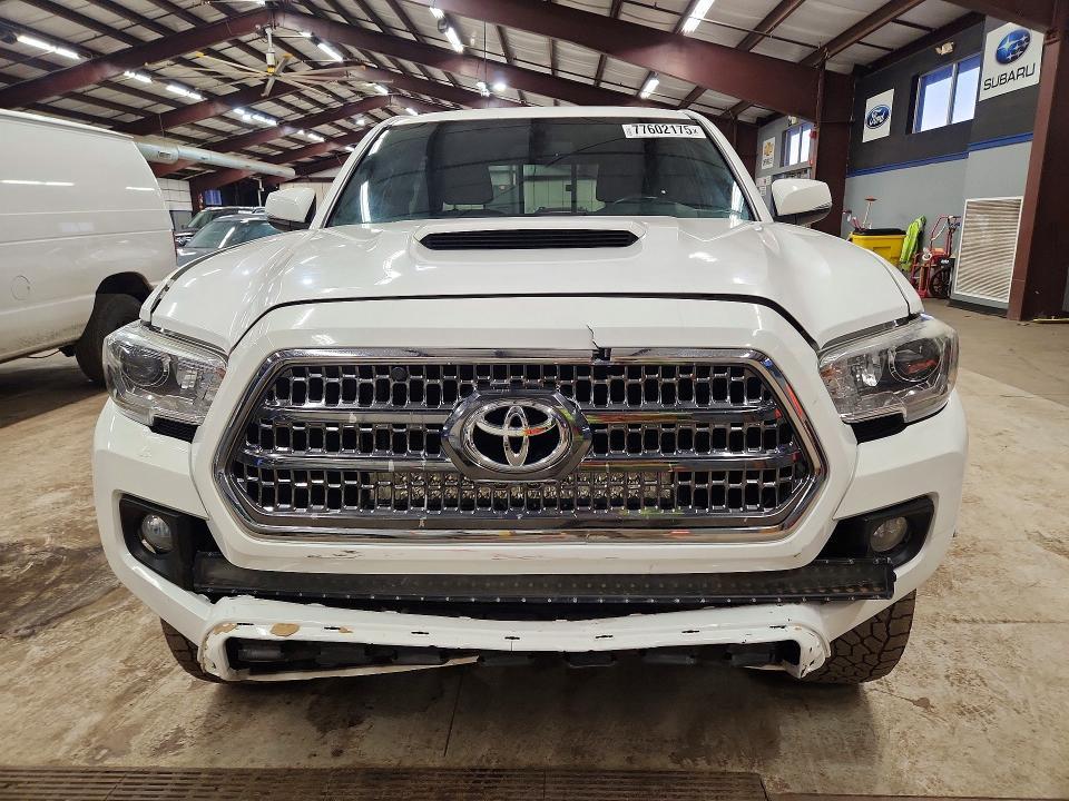 2016 Toyota Tacoma Double cab