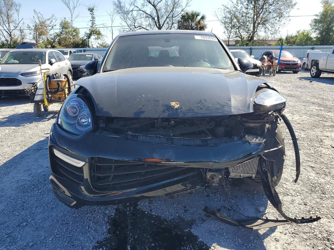 2016 Porsche Cayenne gts