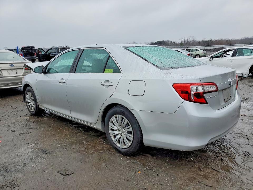 2012 Toyota Camry le