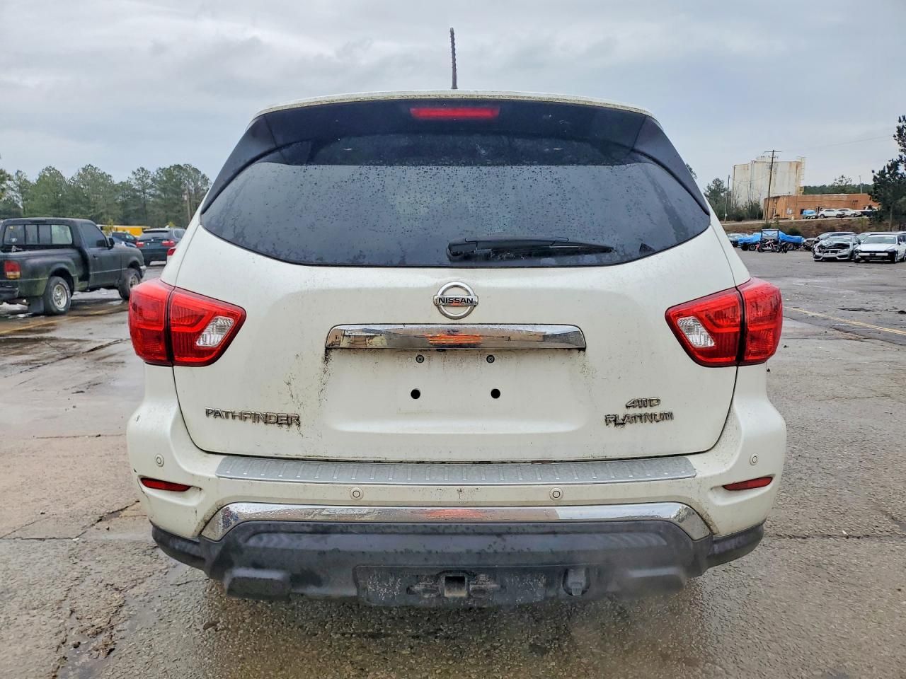 2017 Nissan Pathfinder s