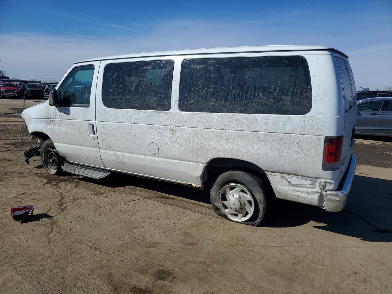 2013 Ford Econoline E350 Super Duty Wagon