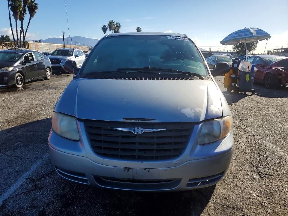 2006 Chrysler Town & Country
