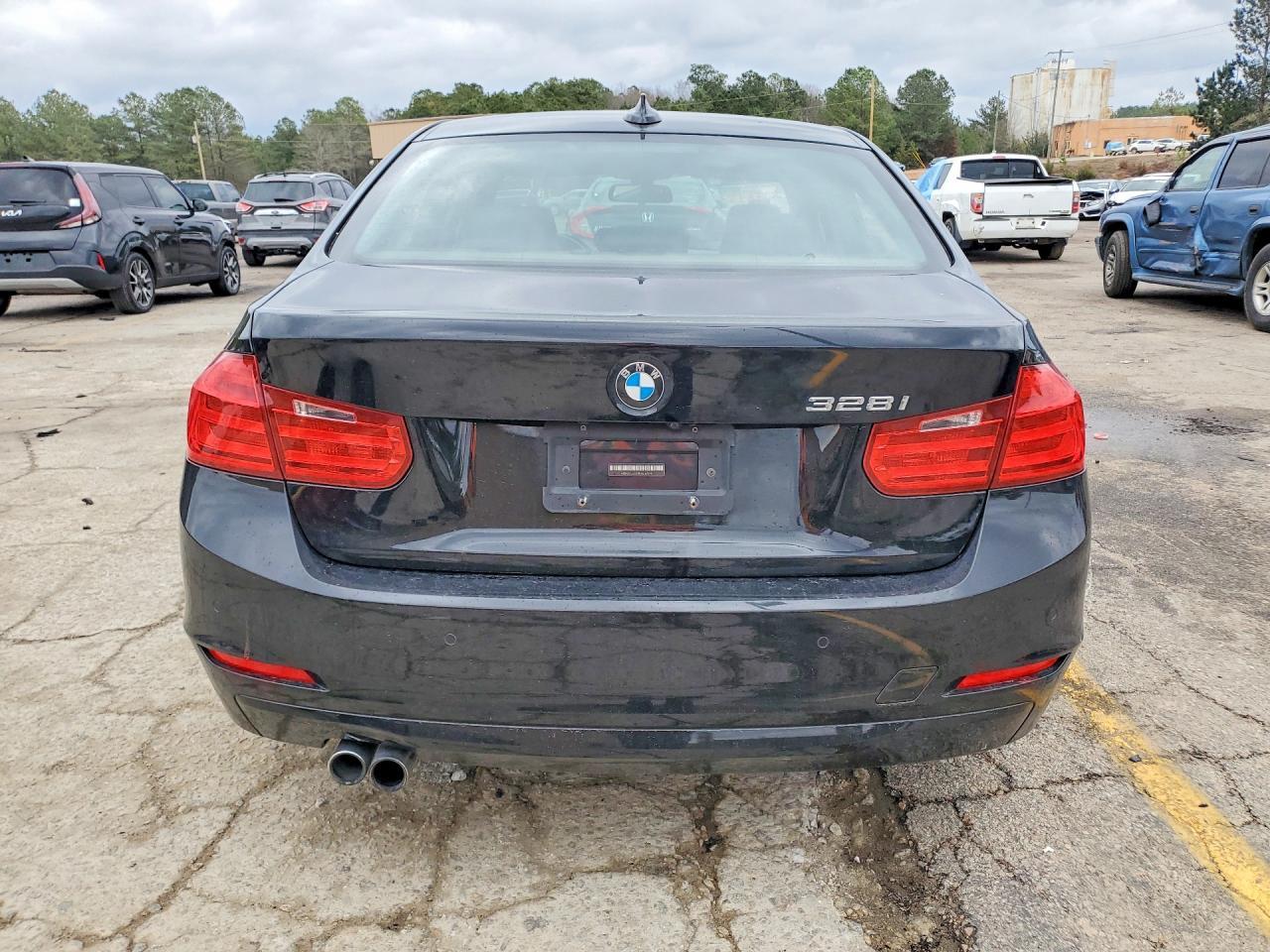 2015 BMW 328 i