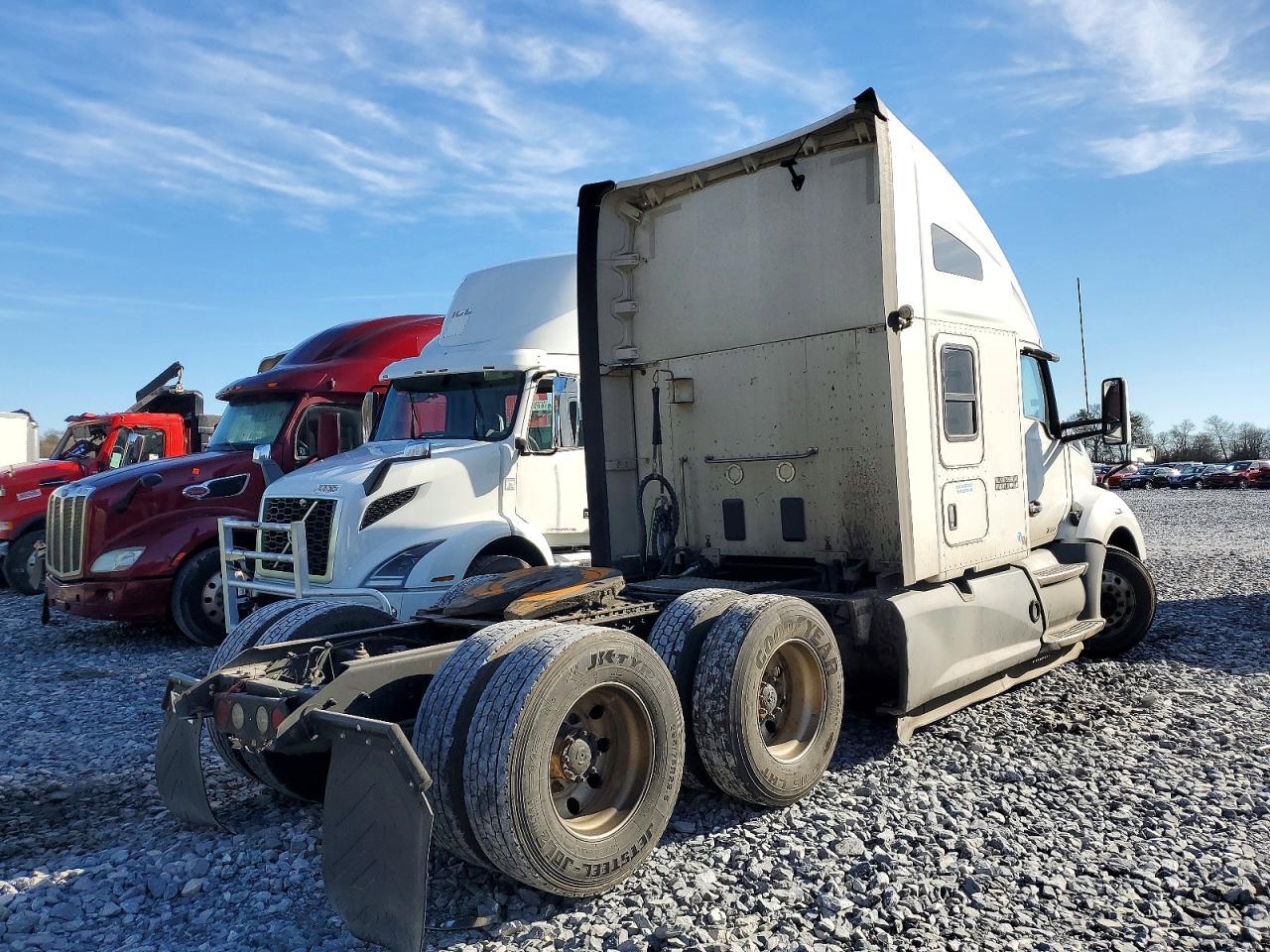 2020 Kenworth T680 Semi Truck
