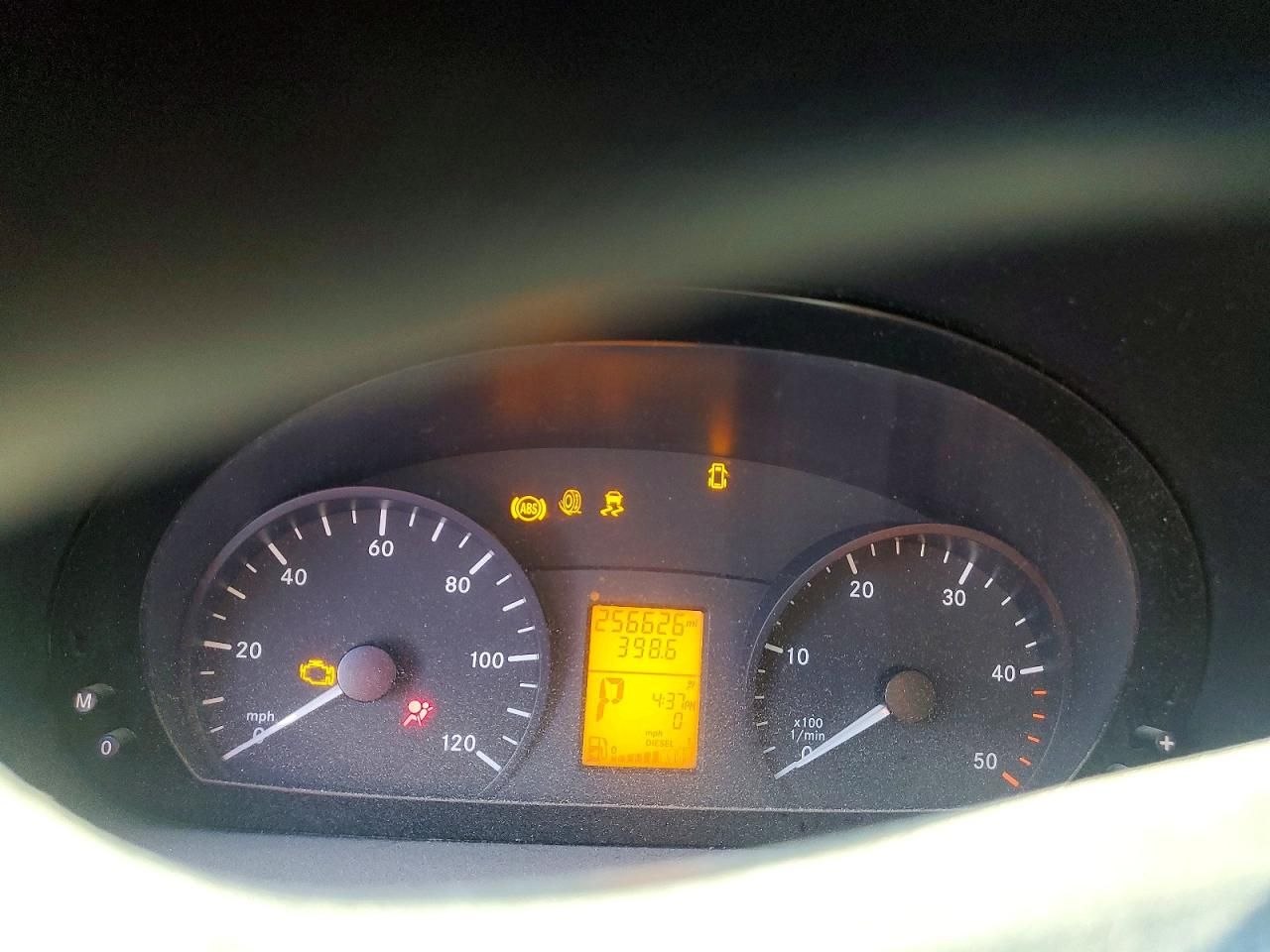 2017 Mercedes-Benz 2017 Mercedes Benz Sprinter 2500 Delivery van