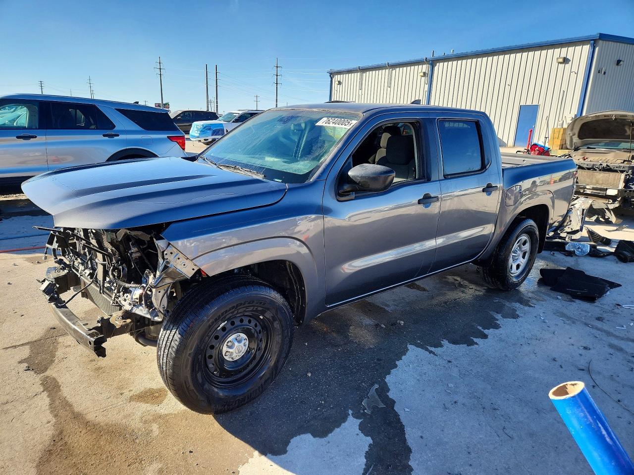 2022 Nissan Frontier s