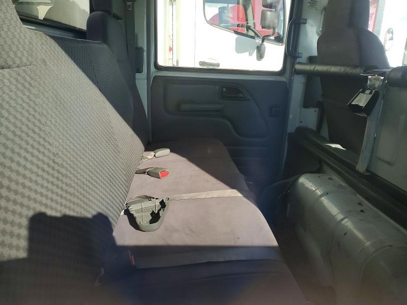2009 Chevrolet W4 BOX Truck