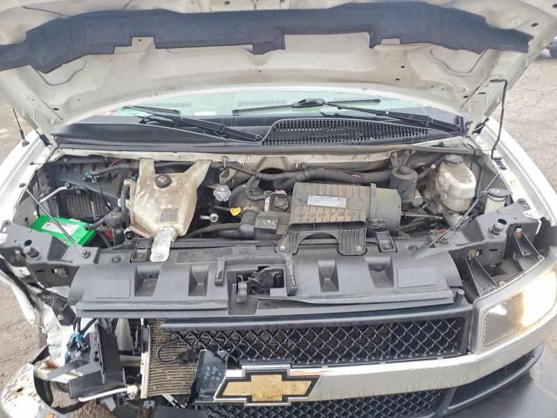 2019 Chevrolet Express G2500 Delivery Van