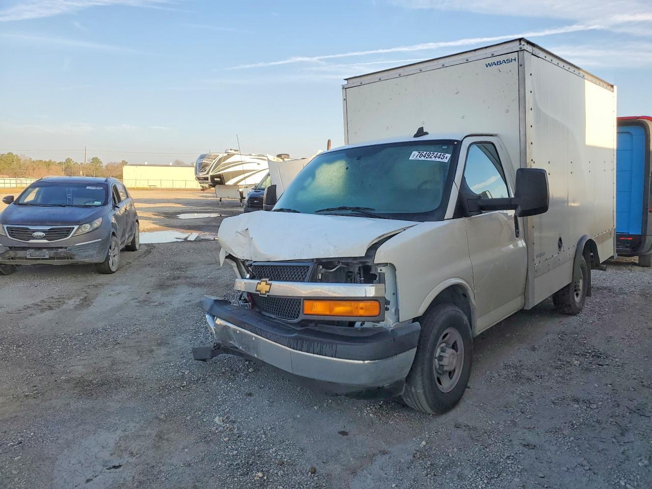 2023 Chevrolet Express BOX Truck