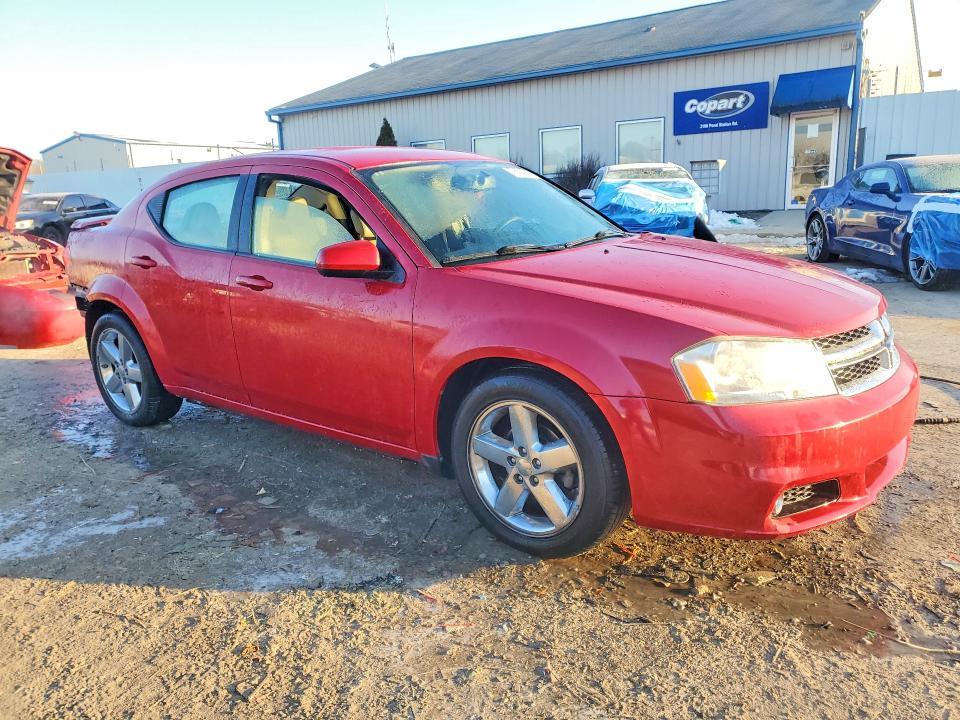 2011 Dodge Avenger lux