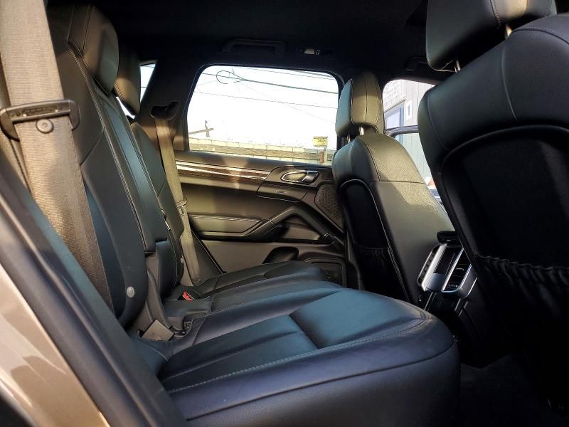 2011 Porsche Cayenne s Hybrid