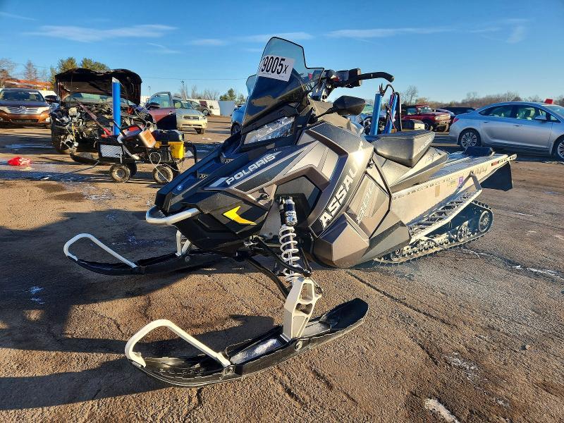 2018 Polaris 800 Switchback Assau