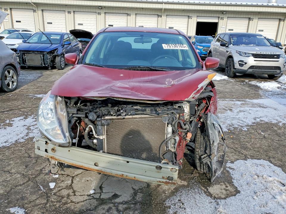 2016 Nissan Versa s