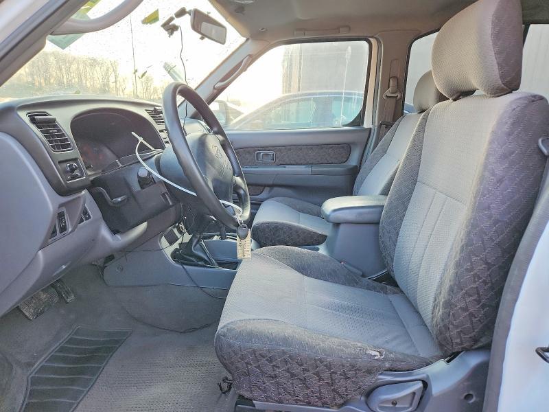 2000 Nissan Xterra xe